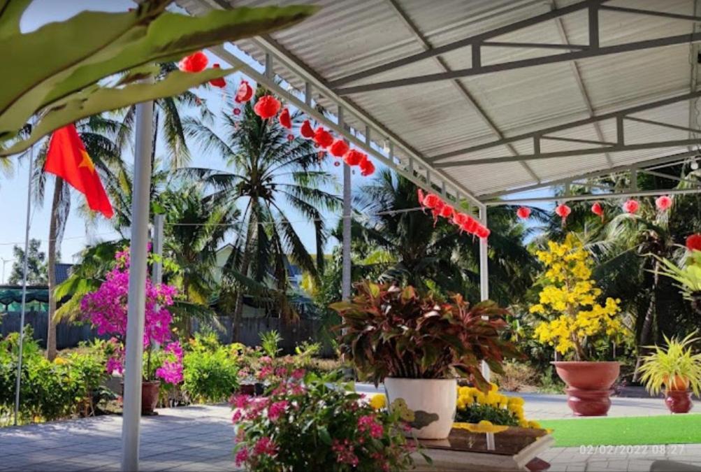 Nha Nghi Truc May Ben Tre Exteriör bild